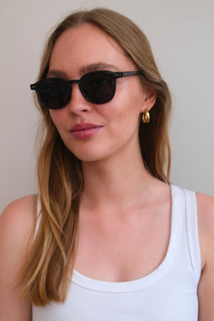 Kia Solglasögon - Svarta