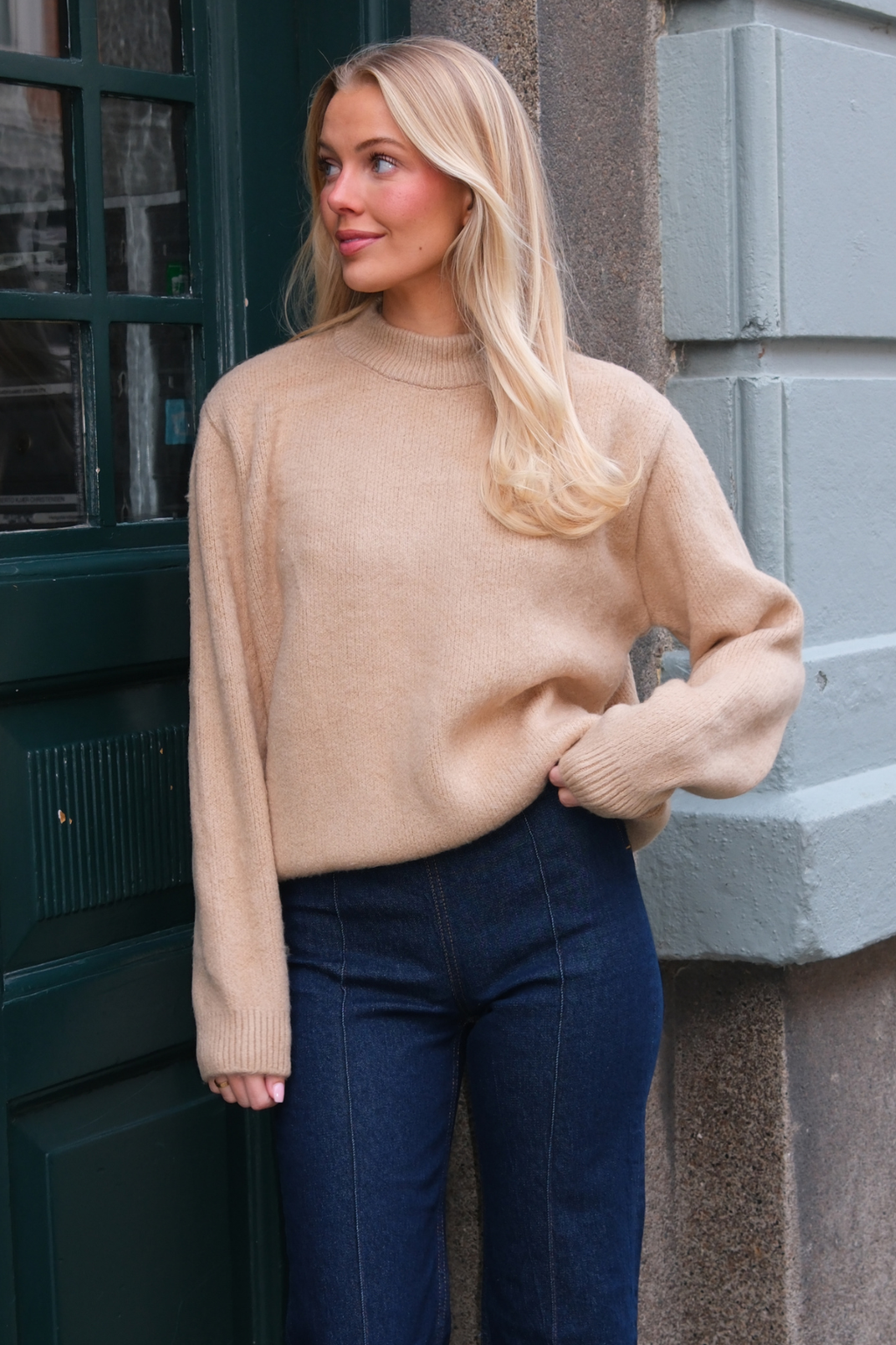 Hazel Stickad Tröja - Beige