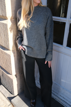 Martina Stickad Tröja - Grå