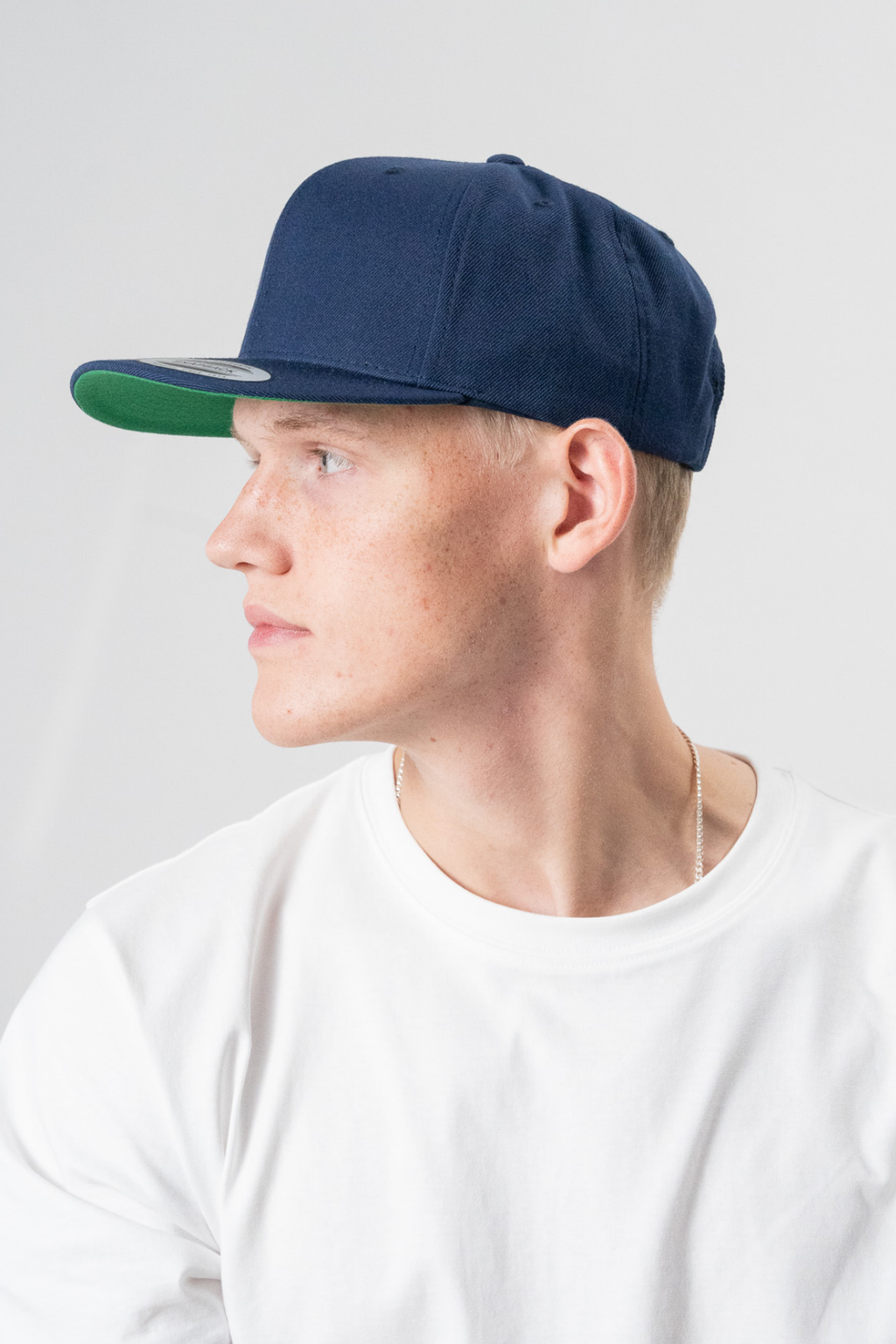 Classic Snapback - Navy
