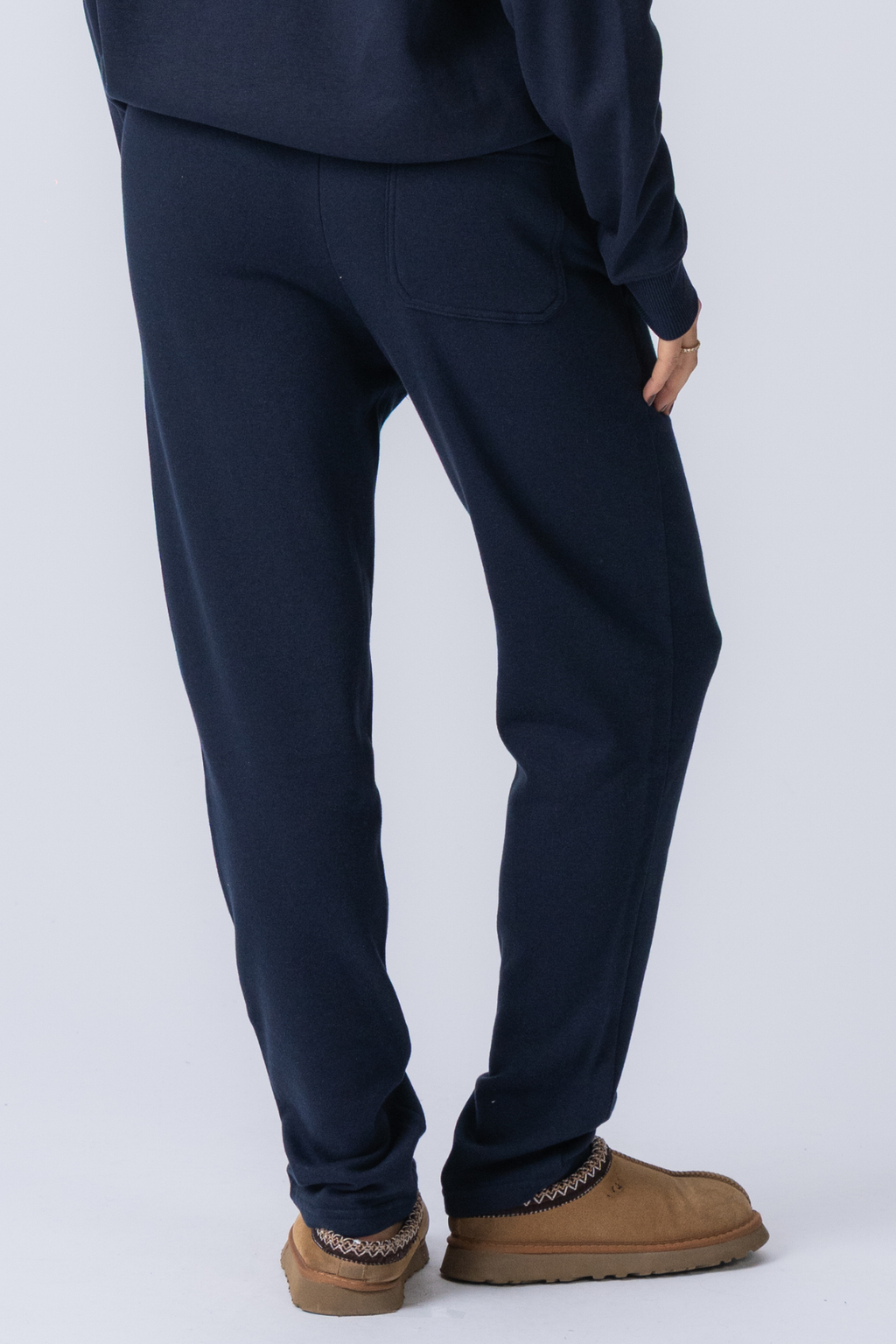 Essentiella Sweatpants - Navy