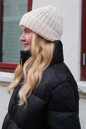 Ribbade Beanie - Ljusbeige