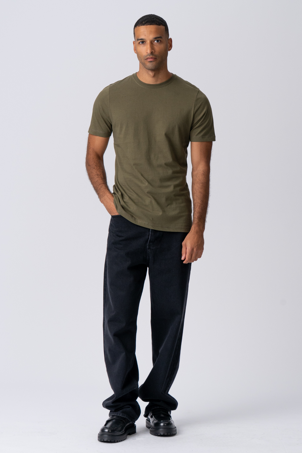Basic Tee - Armygrön