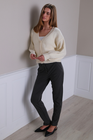 V-ringad Cardigan - Ecru