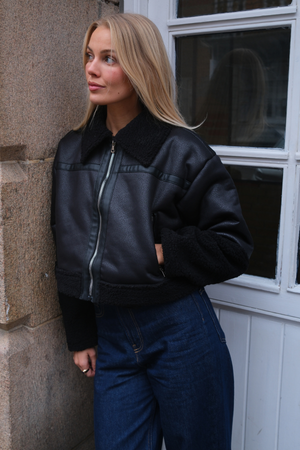 Daisy Shearlingjacka - Svart/Svart