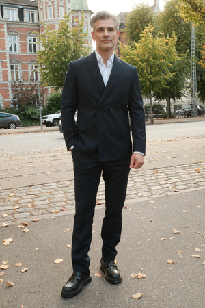 Premium Dubbelknäppt Kostym (Svart)