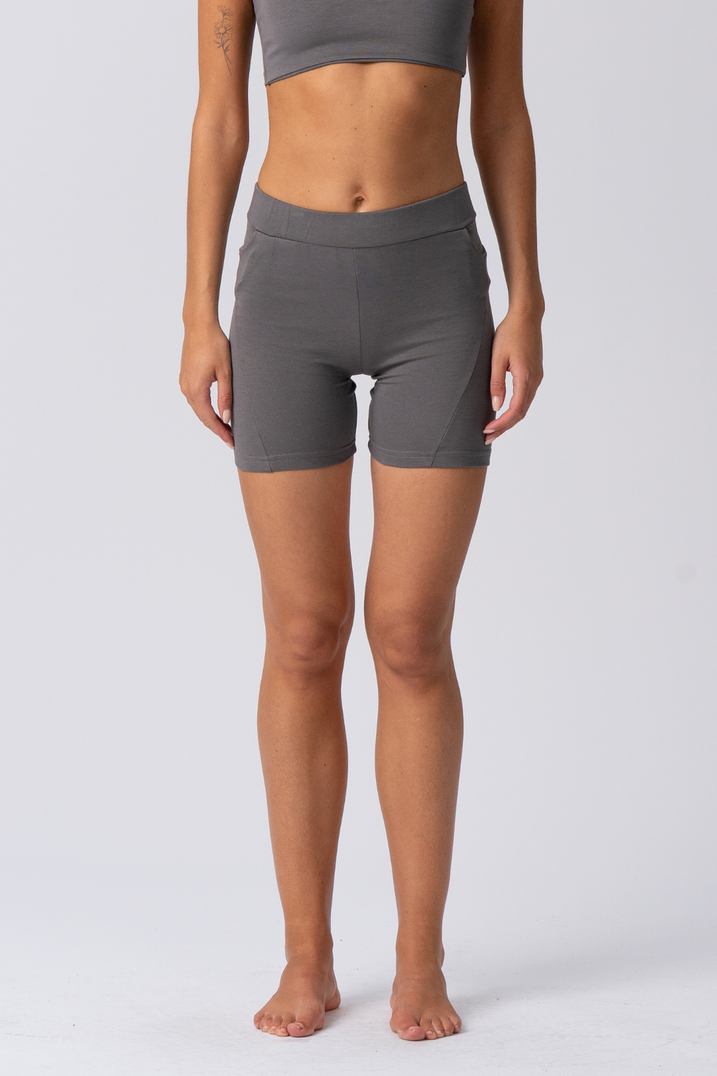 Alisa Shorts - Grå