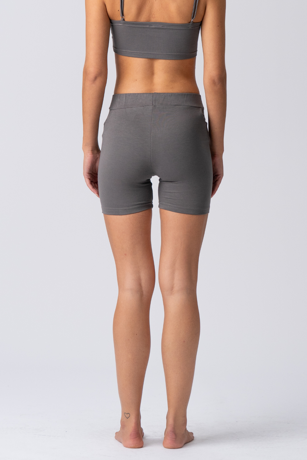 Alisa Shorts - Grå