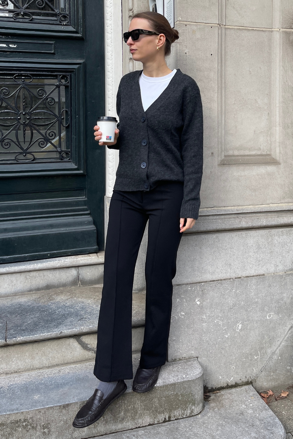 Stickad Kofta - Mörkgrå