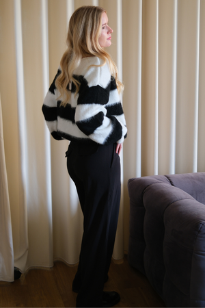 Emma Byxor Loose Svart