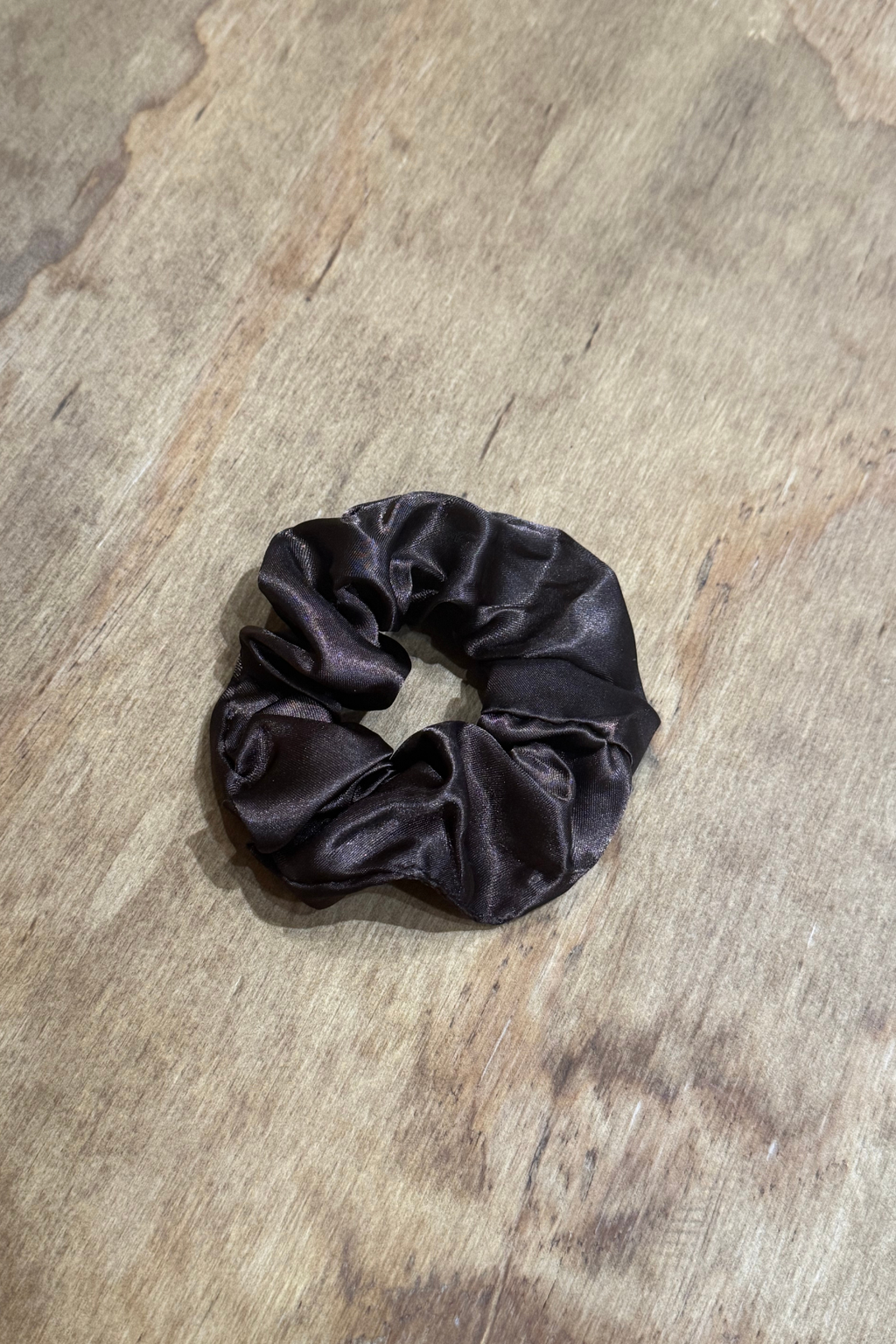Satin Scrunchie - Mörkbrun