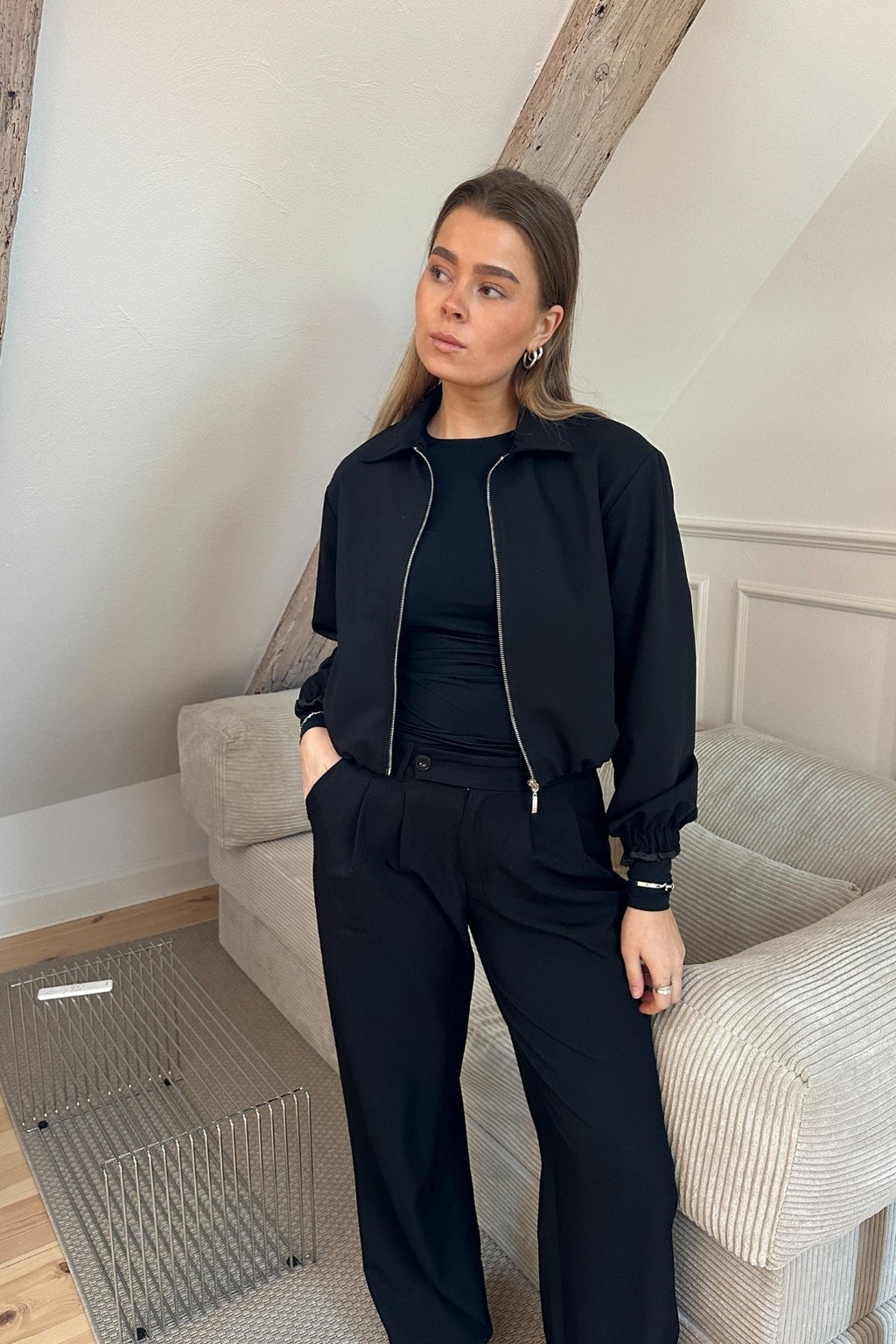 Kylie Kort Jacka - Svart