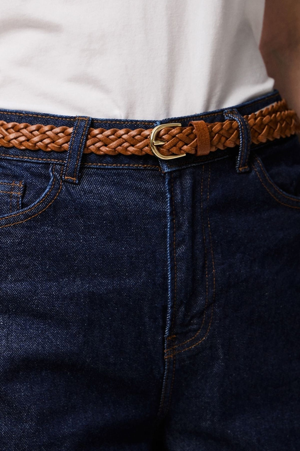 Avery Leather Braided Slim Belt - Cognac