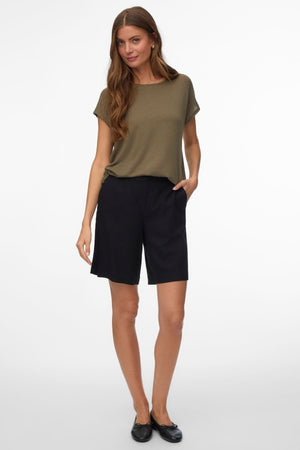 Mymilo Bermuda Shorts - Svart
