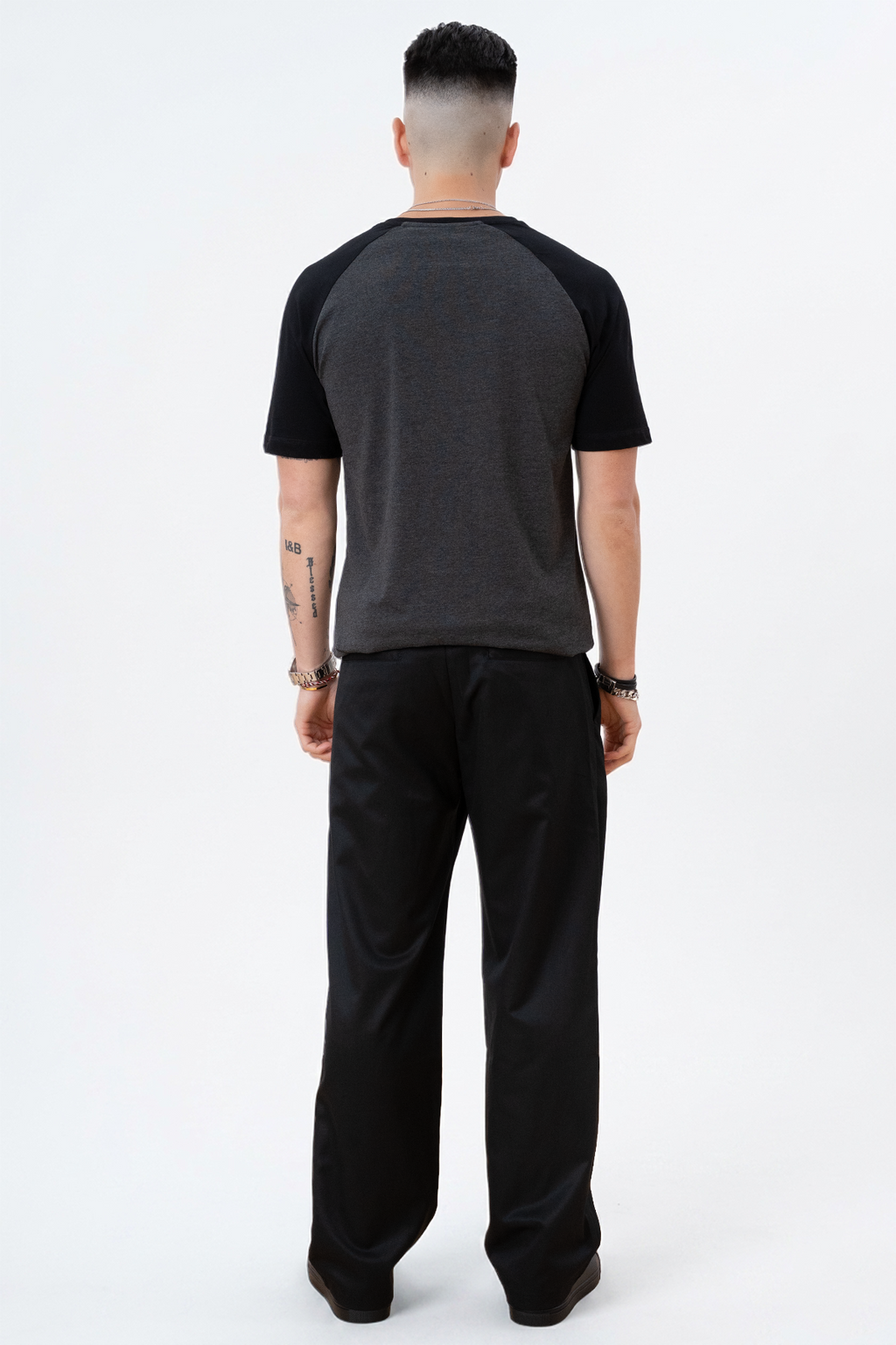 Basic Raglan Tee - Svart-Armygrön