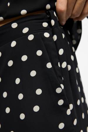 Gina Byxa - Svarta Prickar