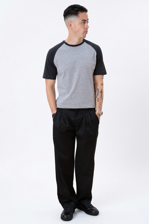 Basic Raglan Tee - Svart-Ljusgrå