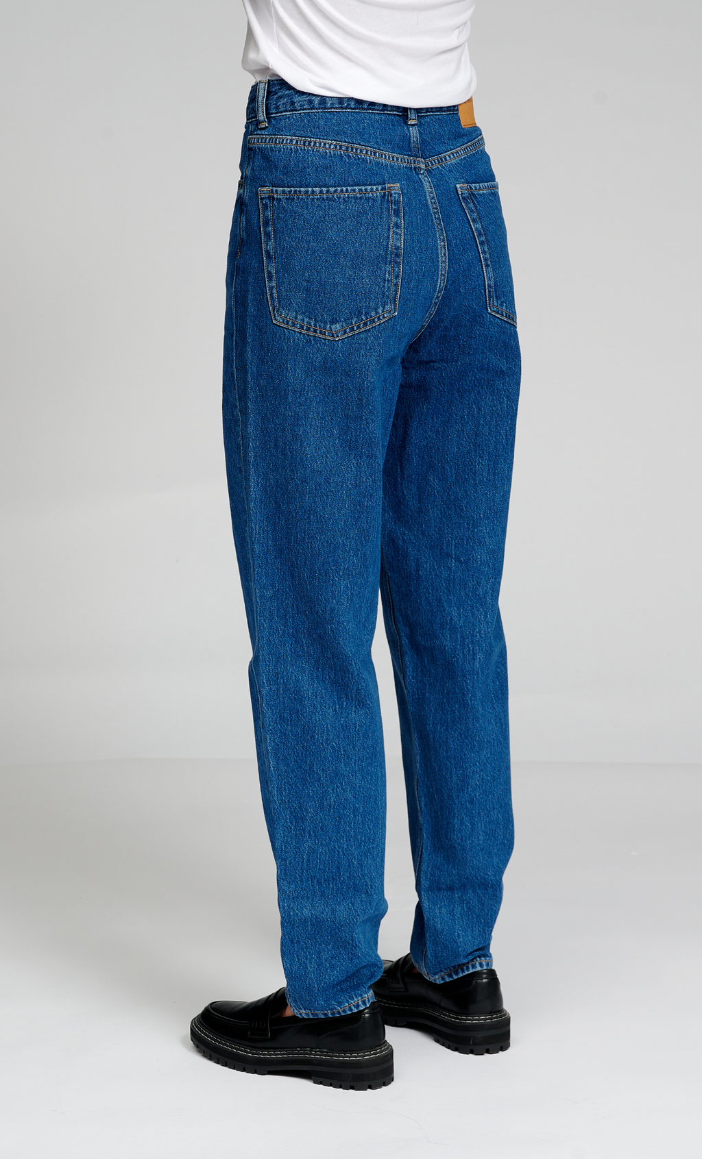 Performance Mom Jeans - Medium Blue Denim