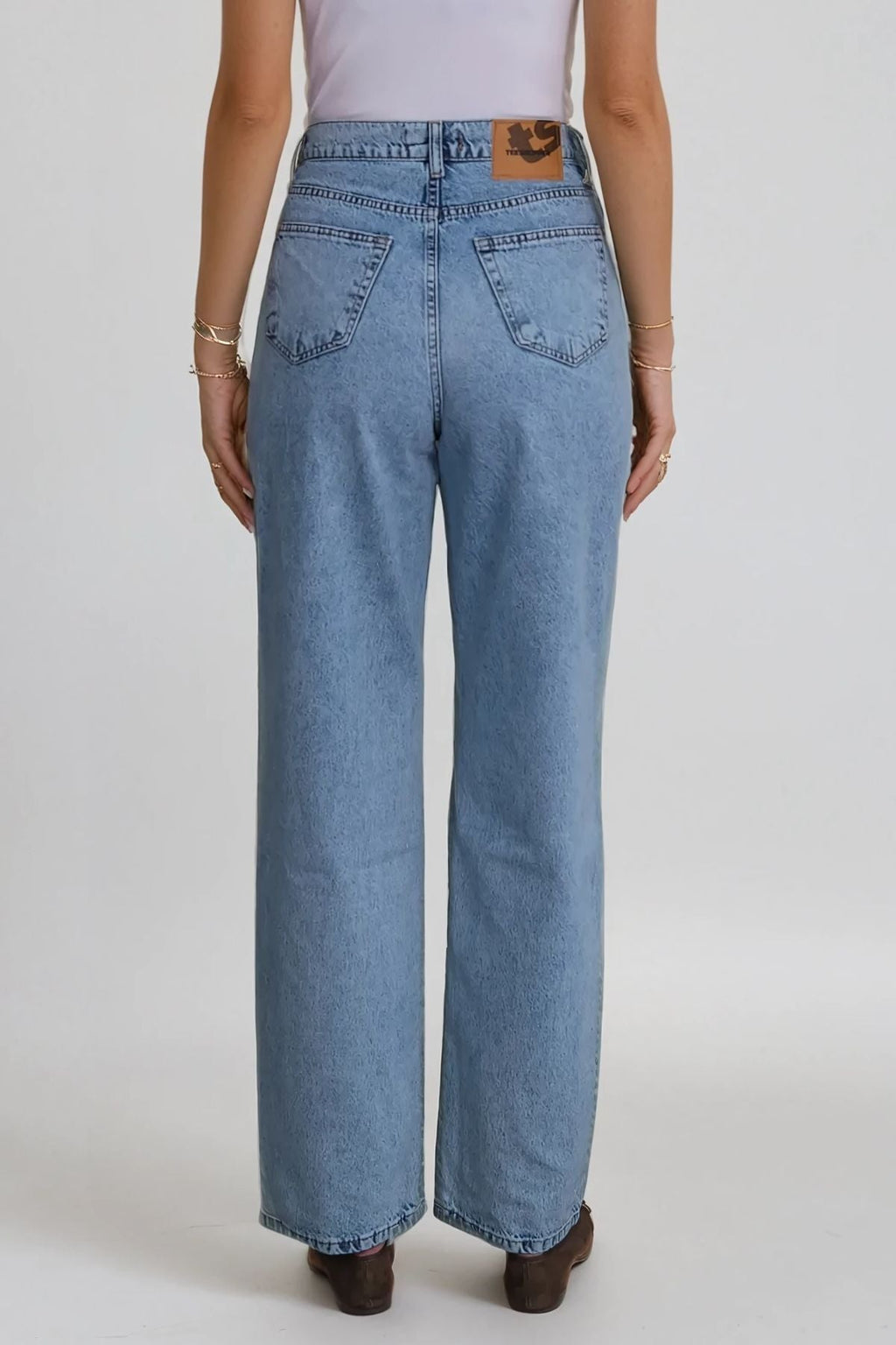 Nora Regular Jeans - Ljusblå Denim