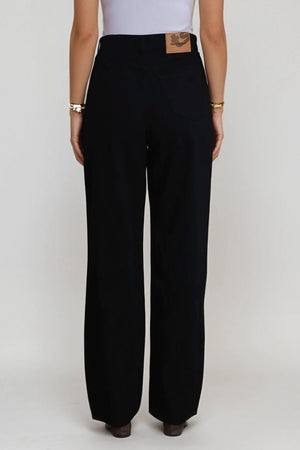 Nora Regular Jeans - Tvättad Svart