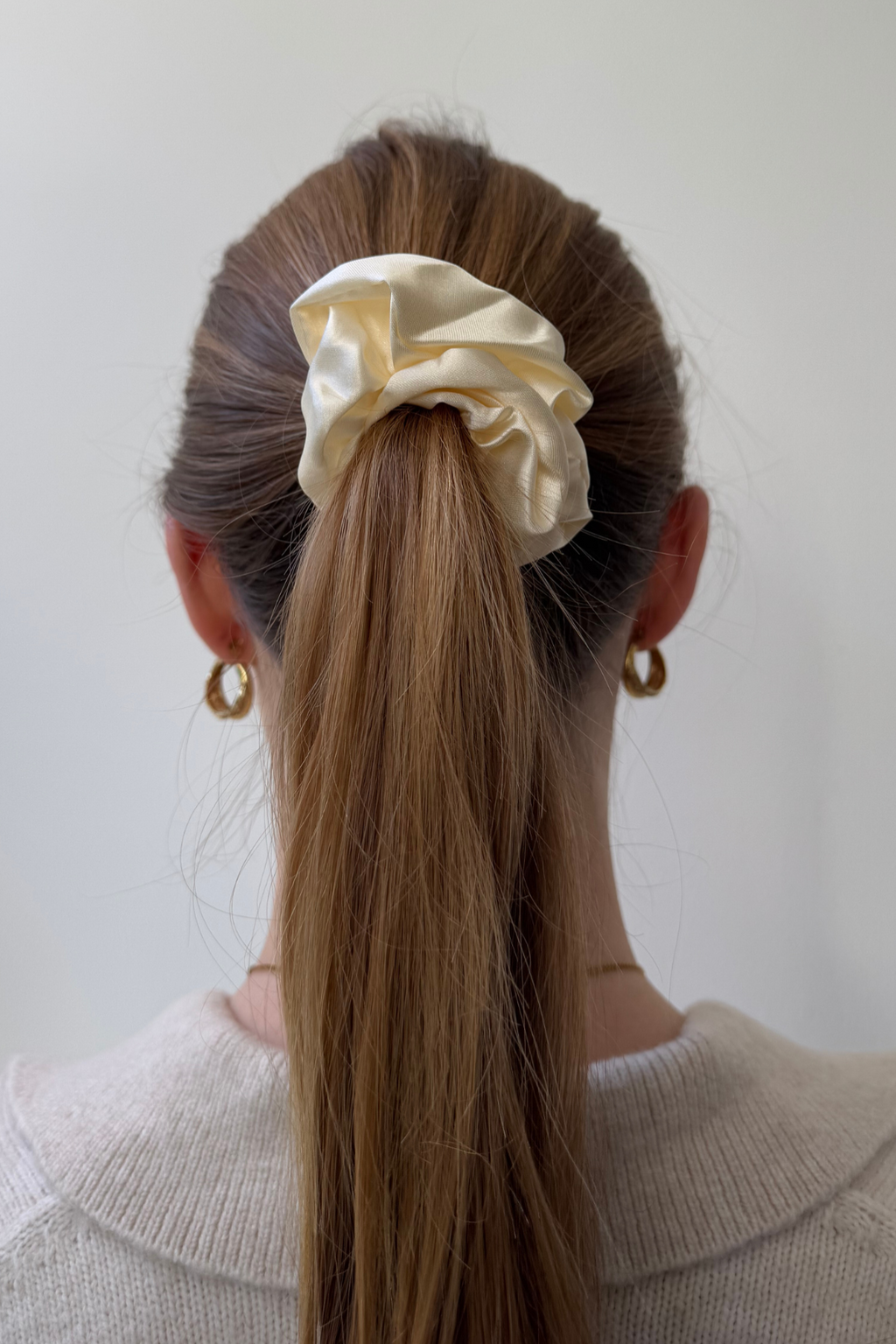 Satin Scrunchie - Vit