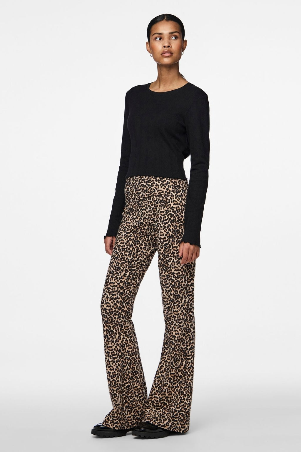 Marie O-Neck Poin Topp - Svart