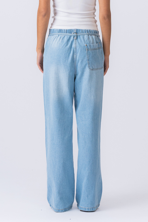 Nicole Baggy Jeans - Ljusblå