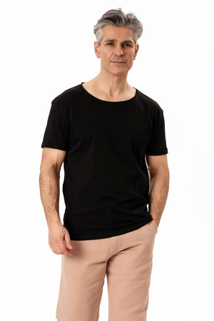 Djup Neck T-shirt - Svart