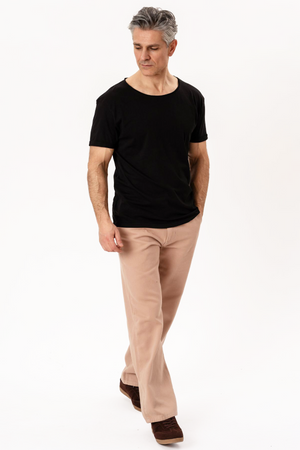 Djup Neck T-shirt - Svart