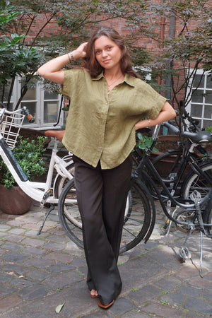 Astrid Linneskjorta - Olive
