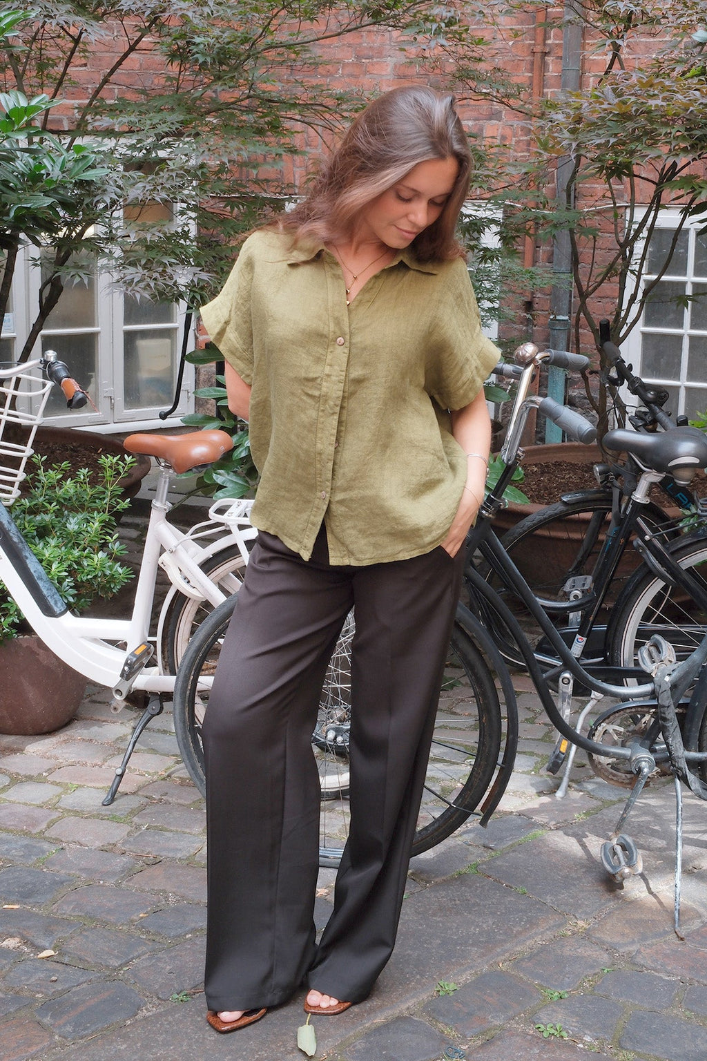 Astrid Linneskjorta - Olive