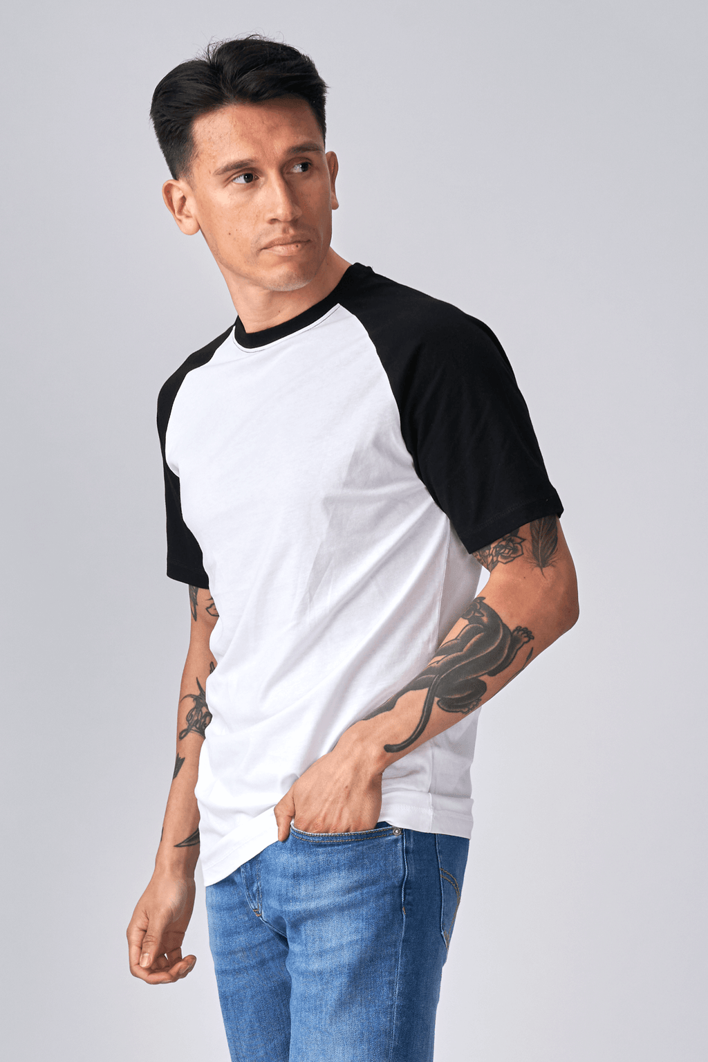 Basic Raglan Tee - Svart-Vit