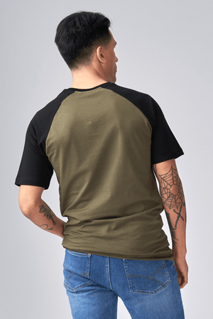 Basic Raglan Tee - Svart-Armygrön