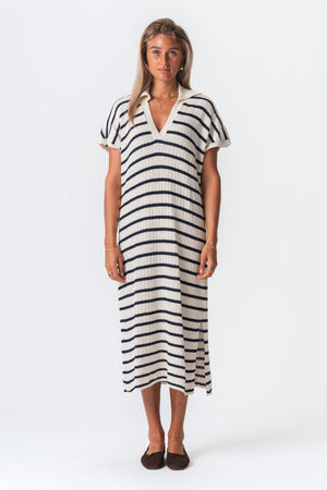 Victoria Klänning - Vit/Navy