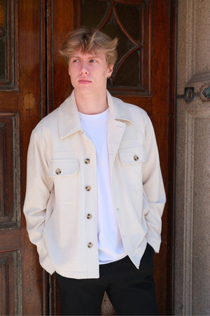 Callum Jacka - Vit