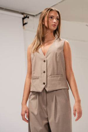 Nadia väst och byxor (Beige) - Paketerbjudande