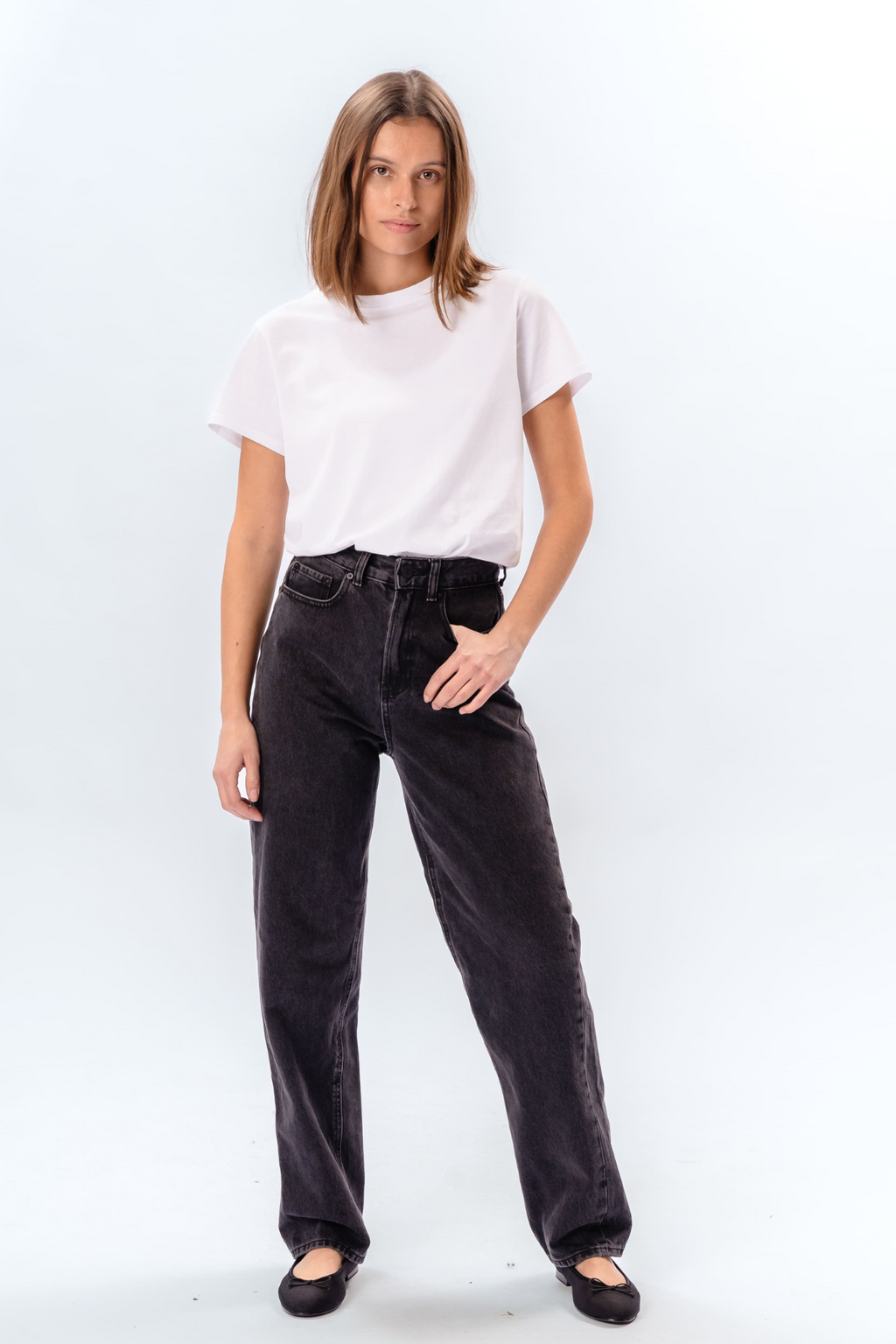 Performance Loose Jeans - Washed Black Denim