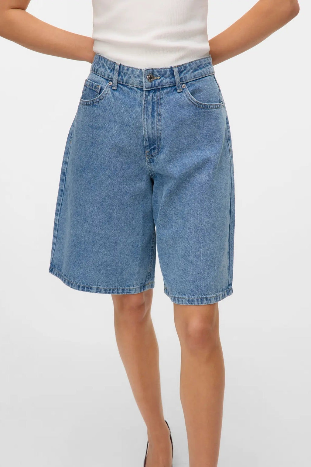 Kath Långa Jeansshorts - Light Blue Denim