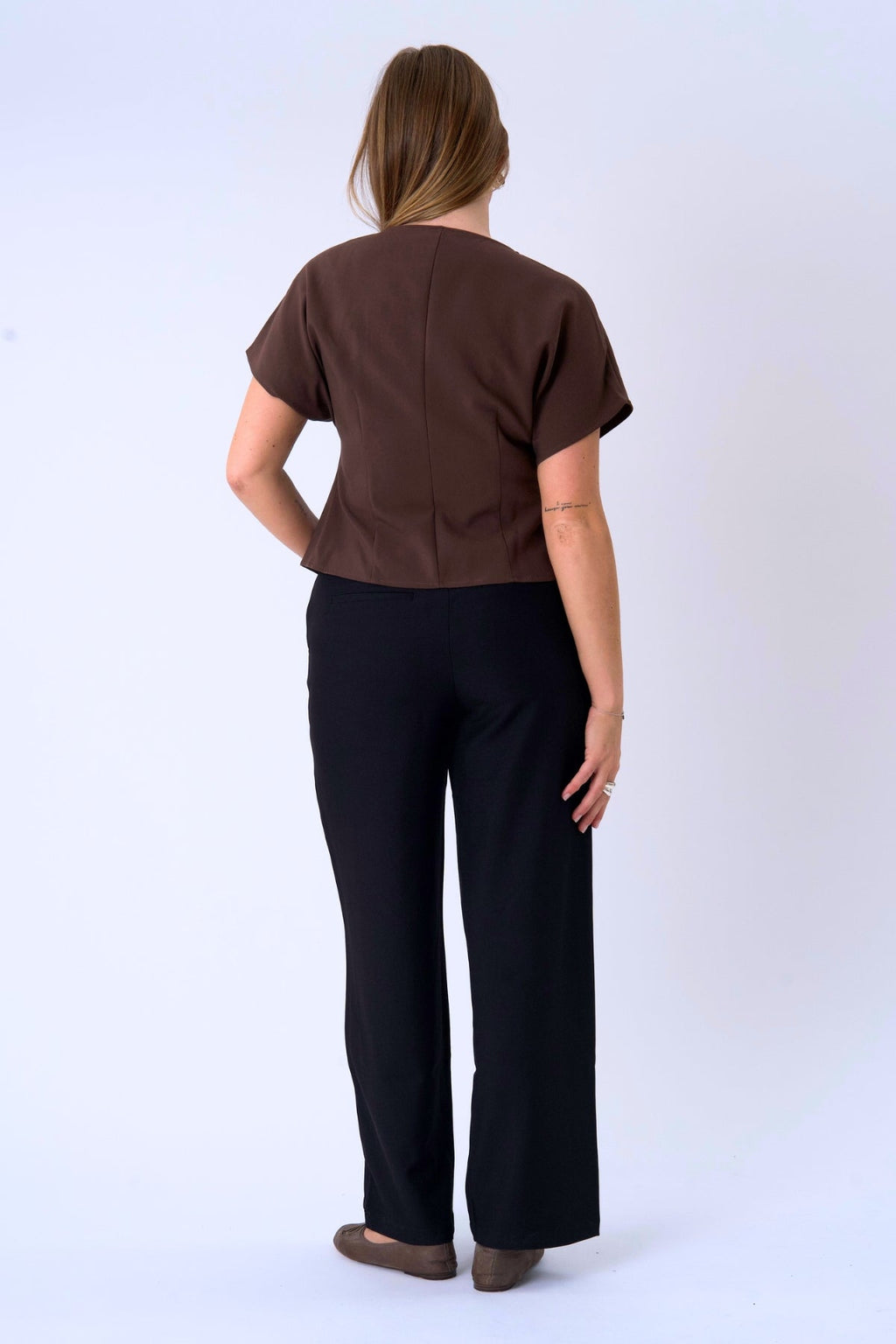 Sonja V-Neck Topp - Chocolate Martini - Silverknapp