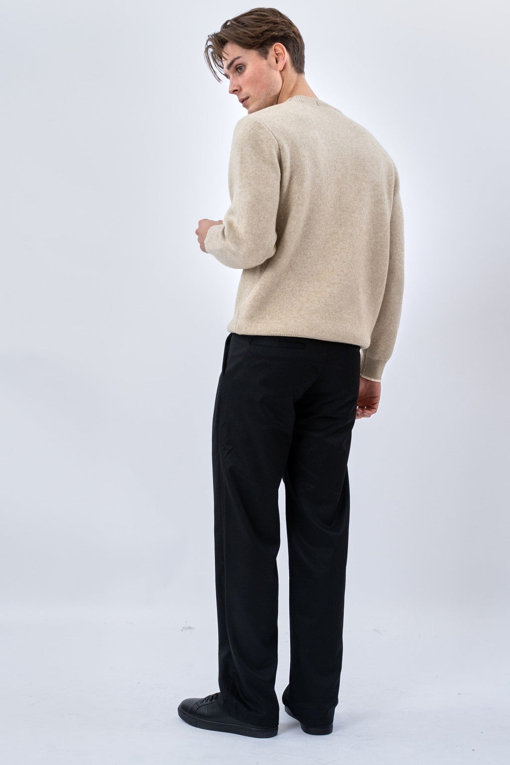 Rundhalsad Stickad Tröja - Beige