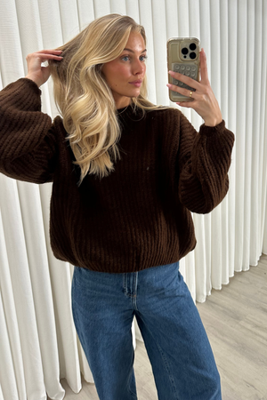 Gabriela Stickad Tröja - Brun