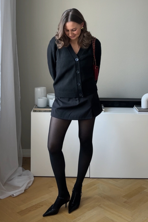 Stickad Kofta - Svart