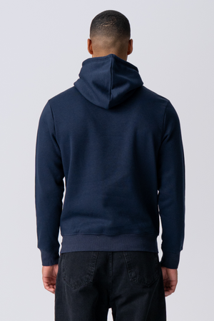 Essential Hoodie - Marinblå