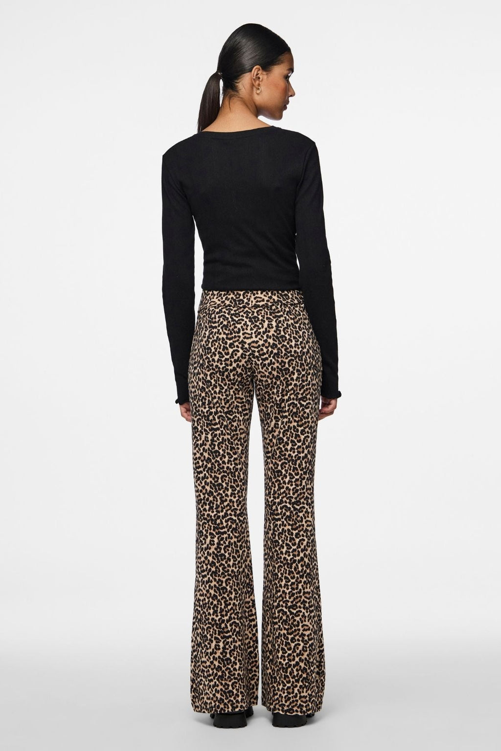 Marie O-Neck Poin Topp - Svart