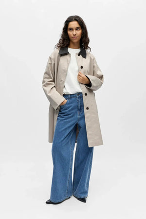 Alora Lång Trenchcoat - Birch Magnet