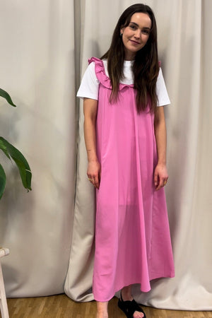 Zora Midi Klänning - Rosa