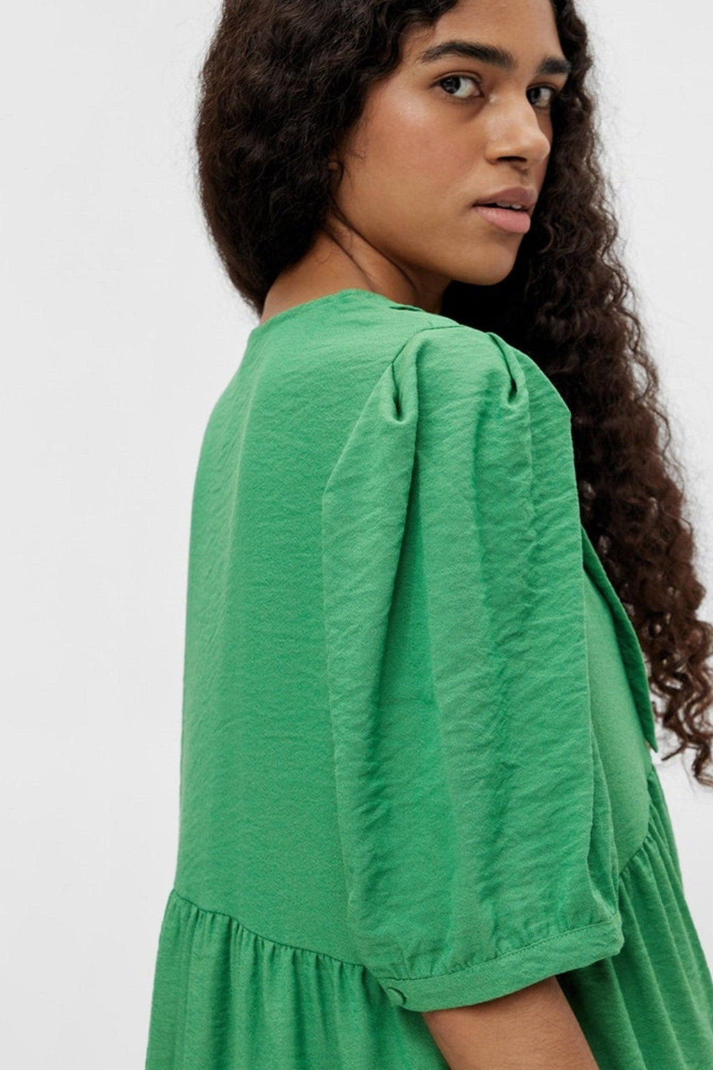 Alaia Läng Klänning - Artichoke Green