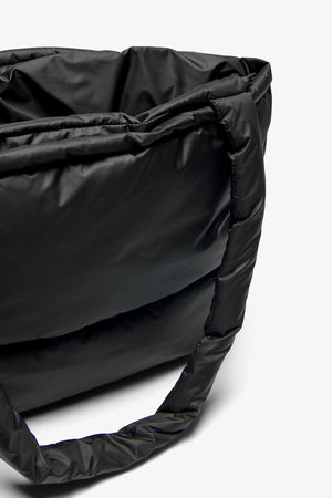 Nina Quiltad Väska - Svart