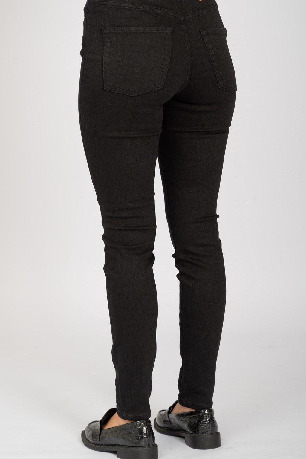 Performance Skinny Jeans - Black Denim